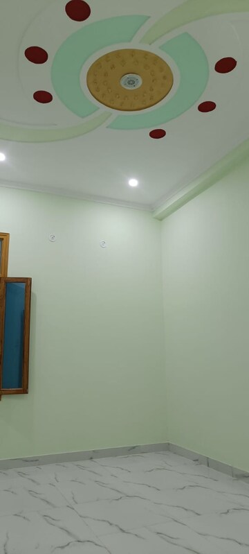 Room in 1.5 BHK Independent House at Gomti Nagar – for Sale