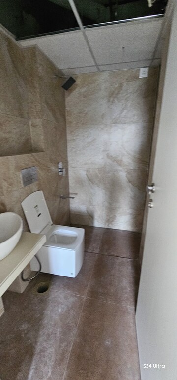 Attached Bathroom in 1 BHK Apartment at Kanakia Silicon Valley, Powai – for Rent