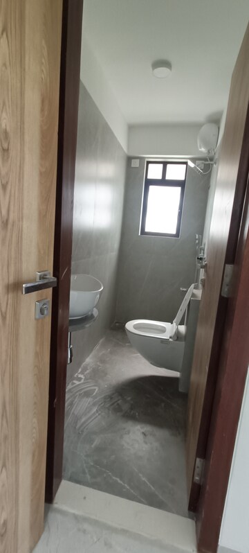 Bathroom in 2 BHK Apartment at Diamond Park, Santacruz East – for Sale