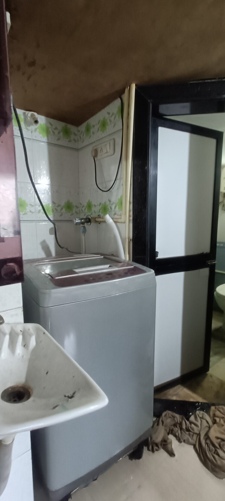Bathroom, shree-samrat 1 Bedroom 225 Sq.Ft. Apartment In Santacruz East Mumbai 7505621