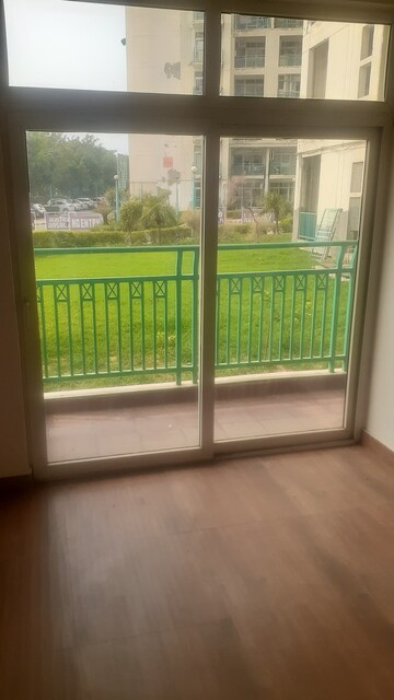 Room in 3.5 BHK Apartment at Ansal Sunshine County, Kundli – for Sale