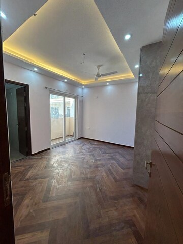 Room in 2 BHK Apartment at Tata Eureka Park, Sector 150 – for Sale