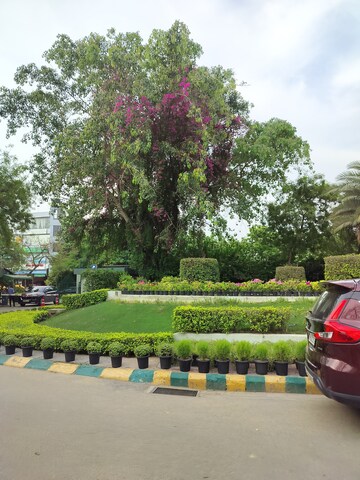 5 BHK Apartment – Garden View at Ansal Celebrity Homes, Sector 2 - for Sale