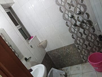 Bathroom in 2 BHK Apartment at Vasant Apartment Mayur Vihar, Mayur Vihar 1 – for Rent