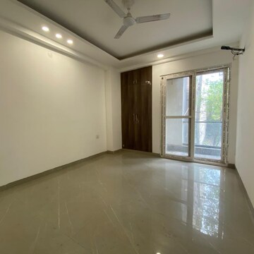 Room in 3 BHK Builder Floor at Chattarpur – for Sale