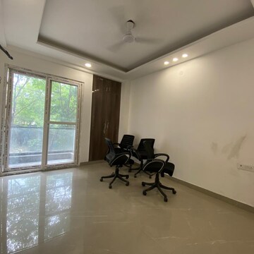 Room in 3 BHK Builder Floor at Chattarpur – for Sale
