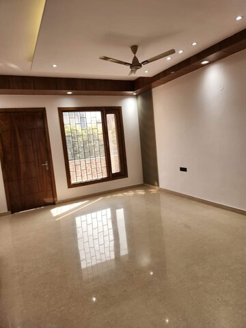 Room in 1.5 BHK Builder Floor at Burari – for Sale