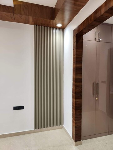 Building Lobby in 1.5 BHK Builder Floor at Burari – for Sale