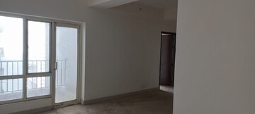 Room in 2 BHK Apartment at Panchsheel Wellington 2, Dundahera – for Sale