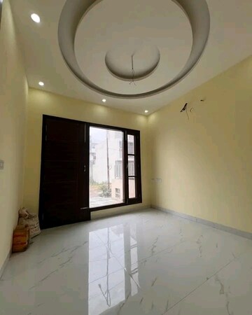 Room in 6+ BHK Independent House at Sector 117 – for Sale