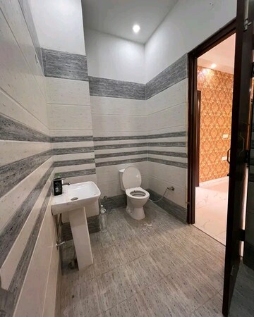 Bathroom in 6+ BHK Independent House at Sector 117 – for Sale