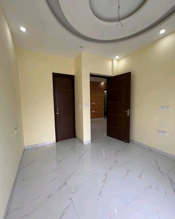 Room in 6+ BHK Independent House at Sector 117 – for Sale
