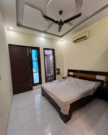 Bedroom in 6+ BHK Independent House at Sector 117 – for Sale