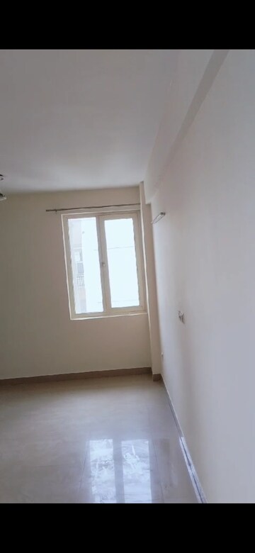 Room in 2 BHK Apartment at HCBS Sports Ville, Sohna Sector 35 – for Sale