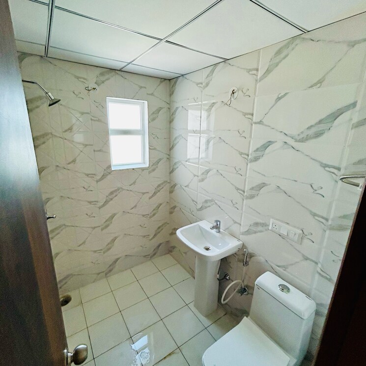 Bathroom, ska-divya-towers 3 Bedroom 801 Sq.Ft. Apartment In Panchsheel Green Greater Noida 7507403