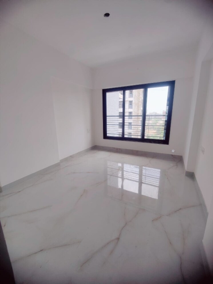 Room, mira road east 2 Bedroom 925 Sq.Ft. Apartment In Mira Road East Thane 7507438