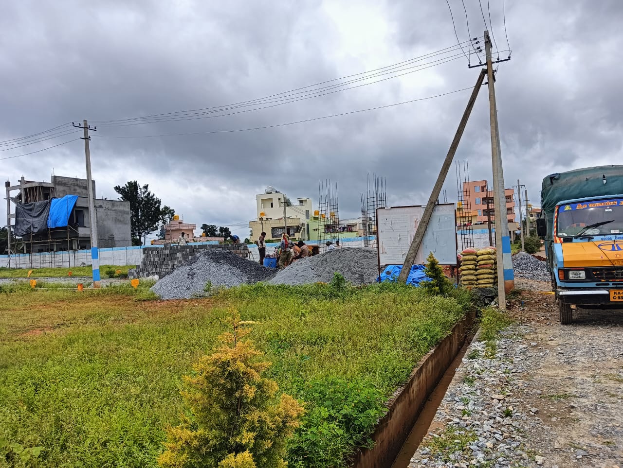 Plot For Resale in MaluR-Hosur Road Bangalore  7507538