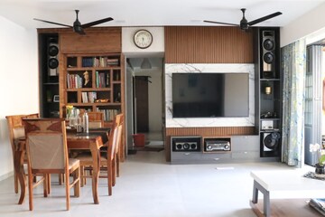 Living Room in 6+ BHK Apartment at Sai Sankul Annexe, Kalyan West – for Sale