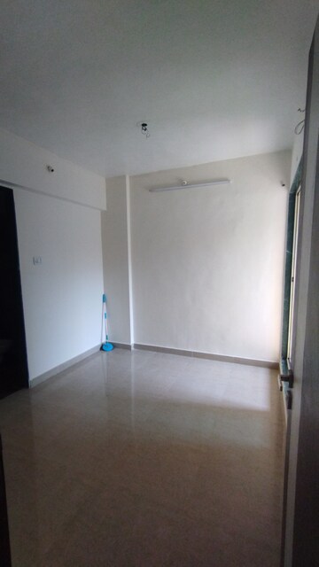 Room in 1 BHK Apartment at Hendre Pada – for Sale