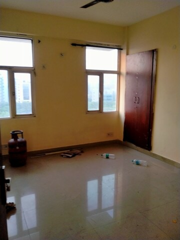 Room in 2 BHK Apartment at Today Ridge Residency, Sector 135 – for Sale