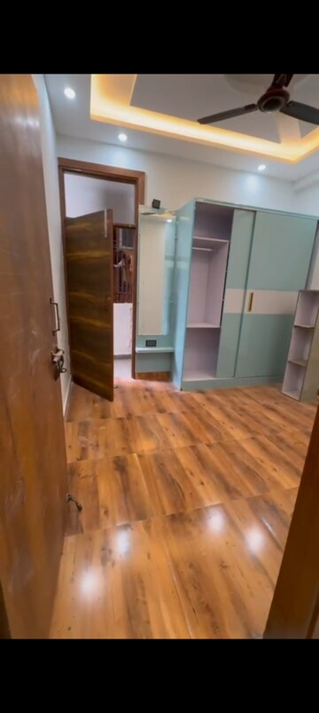 Furnished Amenities in 2 BHK Builder Floor at Ankur Vihar – for Sale