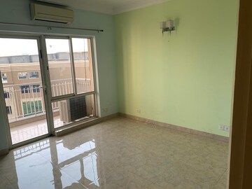 Room in 3 BHK Apartment at Pioneer Park Presidia, Sector 62 – for Sale