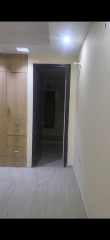 Room in 3 BHK Builder Floor at Paschim Vihar – for Sale