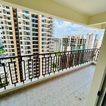 Master Plan in 3 BHK Apartment at SKA Divya Towers, Panchsheel Green – for Sale