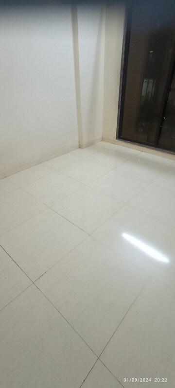 Room in 2 BHK Apartment at Nerul Plaza, Nerul – for Sale