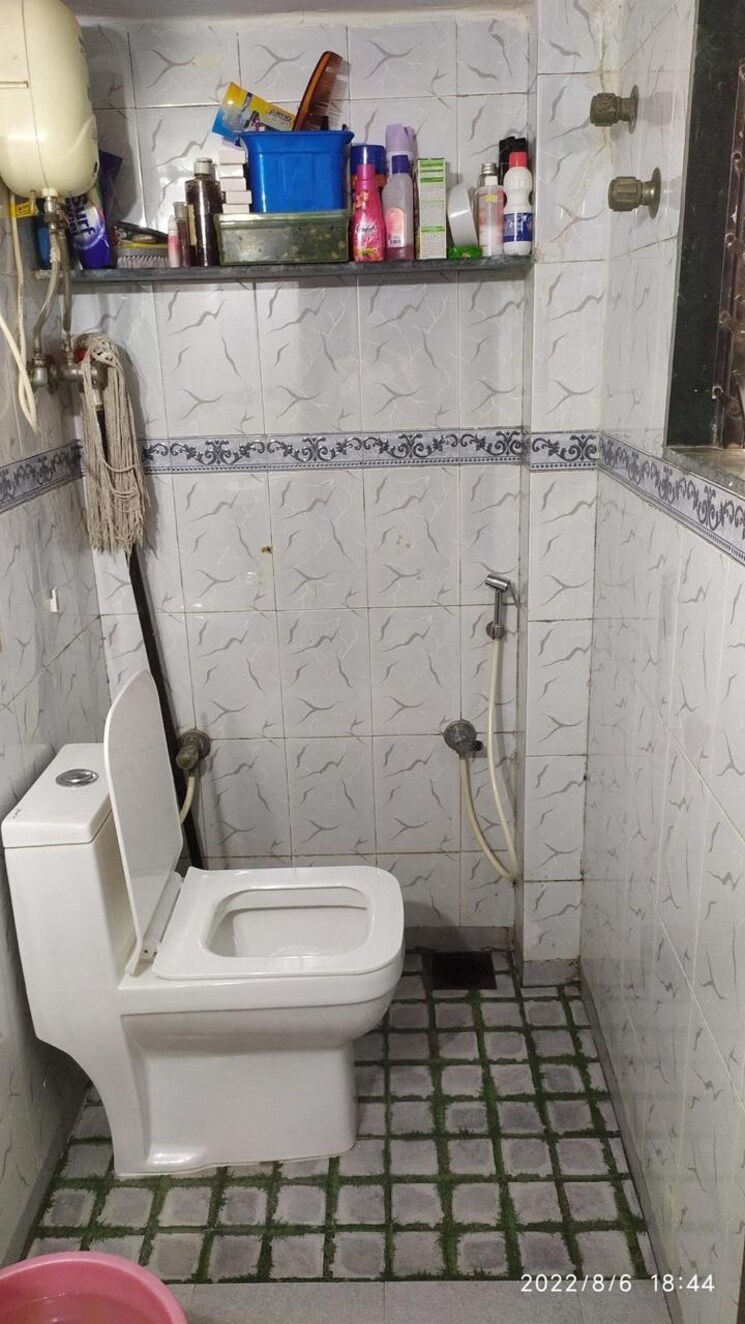 Bathroom, blossom-chsl 2 Bedroom 700 Sq.Ft. Apartment In Marol Mumbai 7508091