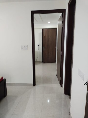 Building Lobby in 1 BHK Builder Floor at Sector 46 – for Rent