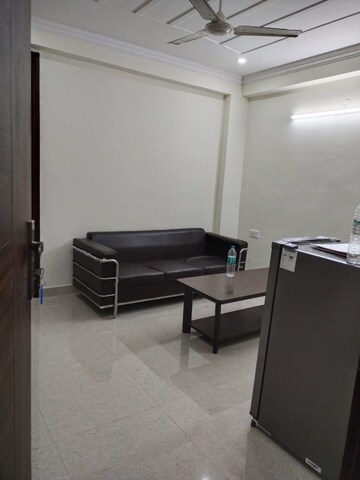 Master Bedroom in 1 BHK Builder Floor at Sector 46 – for Rent