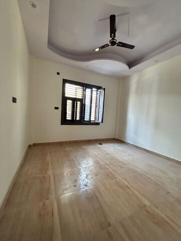 Room in 2 BHK Villa at Chhapraula – for Sale