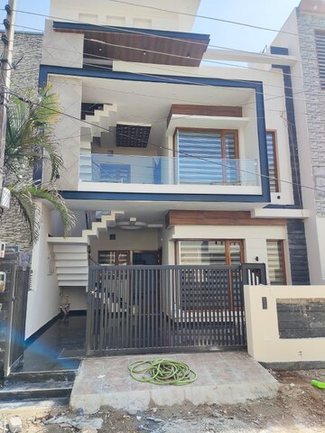 5 BHK Independent House For Sale in Sector 125
