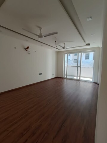 Room in 4 BHK Builder Floor at BP Homes, Sector 85 – for Sale