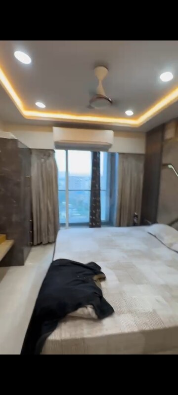 Living Room in 4 BHK Apartment at Sheth Avalon Phase 2, Majiwada – for Sale