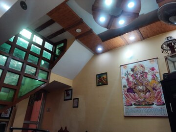 Furnished Amenities in 4 BHK Villa at Rabindra Palli – for Sale