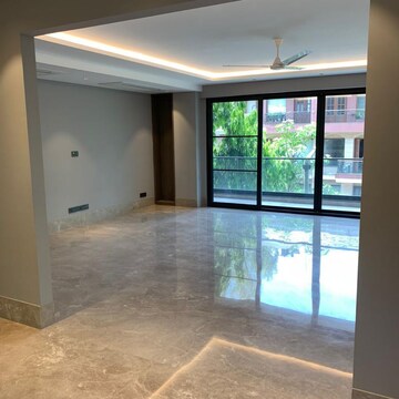 Room in 4 BHK Builder Floor at Vasant Vihar – for Sale