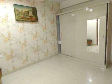 Room in 3 BHK Apartment at Peer Mucchalla – for Sale
