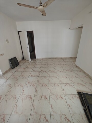 Room in 3 BHK Apartment at Sea Breeze Tower, Nerul – for Sale
