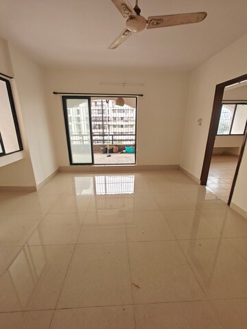 Room in 3 BHK Apartment at Sea Breeze Tower, Nerul – for Sale