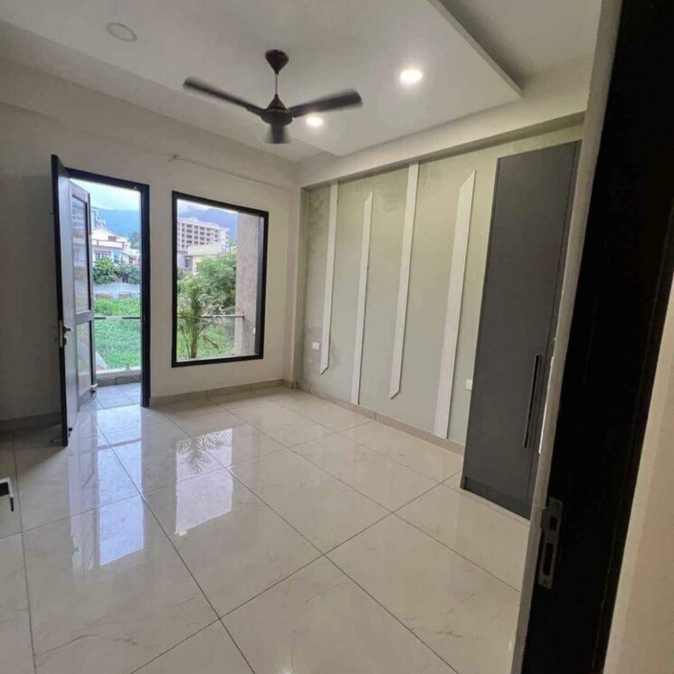 Room, saharanpur road 3 Bedroom 122 Sq.Yd. Villa In Saharanpur Road Dehradun 7509156