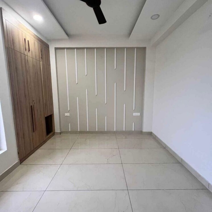 Room, saharanpur road 3 Bedroom 122 Sq.Yd. Villa In Saharanpur Road Dehradun 7509156