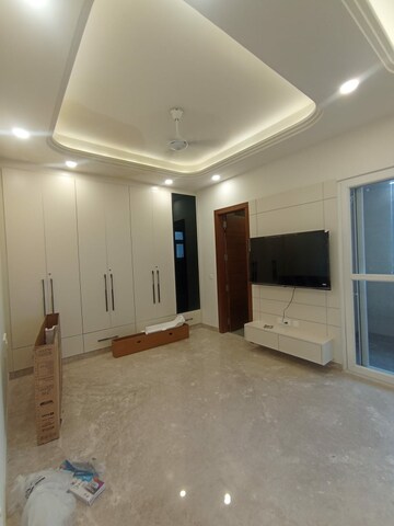 Bedroom in 3 BHK Builder Floor at East Patel Nagar – for Sale