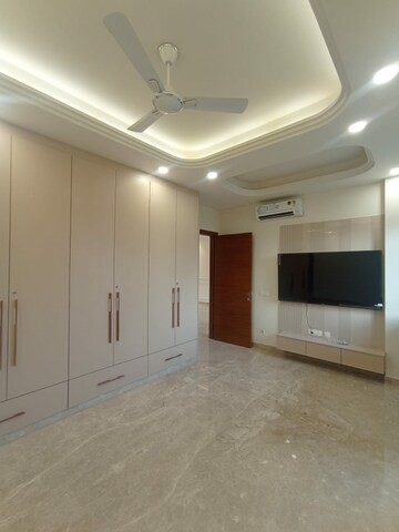 Bedroom in 3 BHK Builder Floor at East Patel Nagar – for Sale