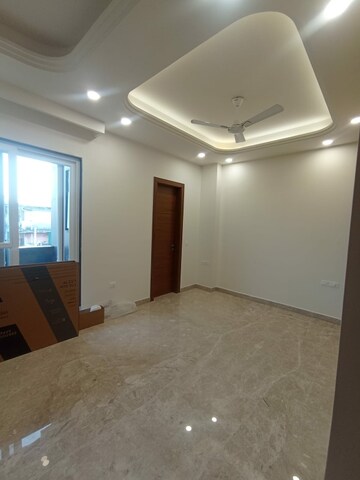 Room in 3 BHK Builder Floor at East Patel Nagar – for Sale