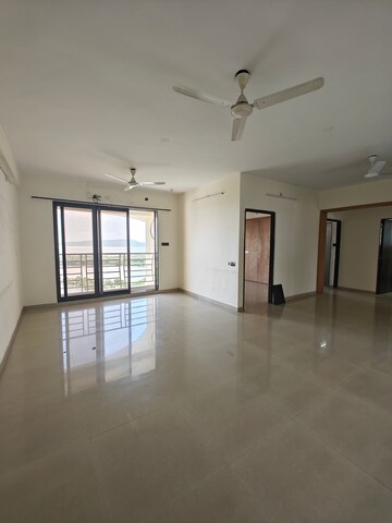 Room in 4 BHK Apartment at Yayati CHS, Seawoods – for Sale