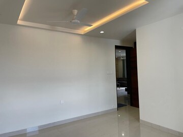 Room in 4 BHK Apartment at Trendset Sumanjali, Banjara Hills – for Sale