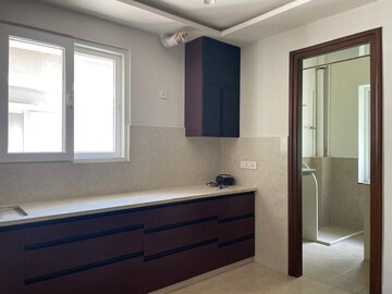 Room in 4 BHK Apartment at Trendset Sumanjali, Banjara Hills – for Sale