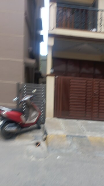 Living Room in 5 BHK Builder Floor at Sampangi Rama Nagar – for Sale